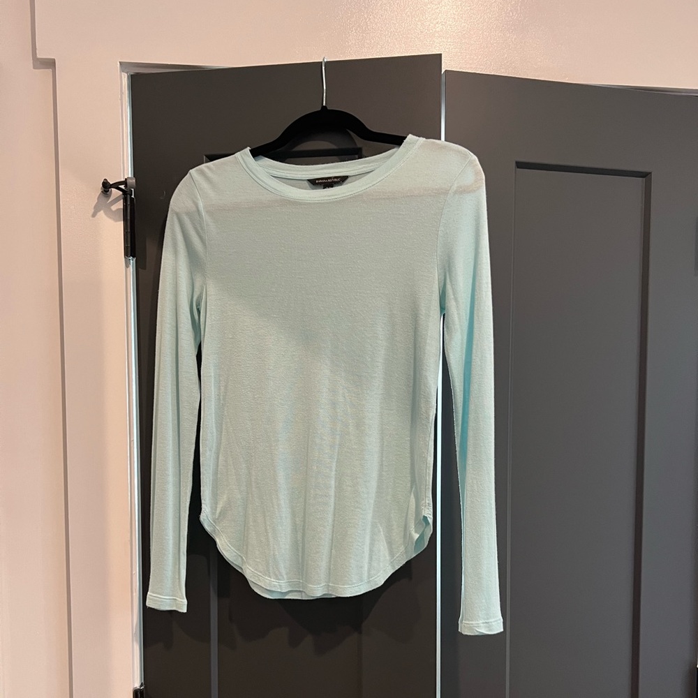 Banana Republic Baby Blue Long Sleeve Tee XS